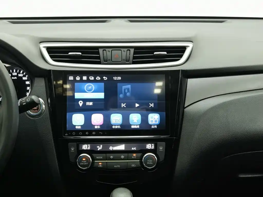 Nissan X-Trail — миниатюра 12