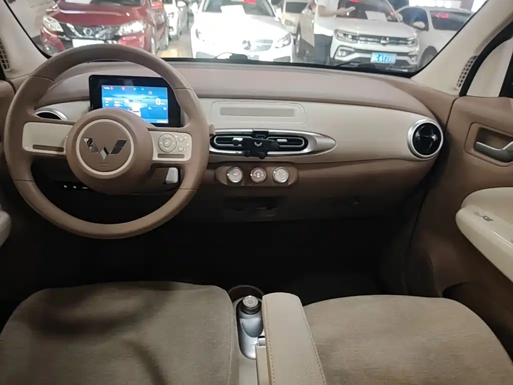 Wuling MINIEV — миниатюра 13