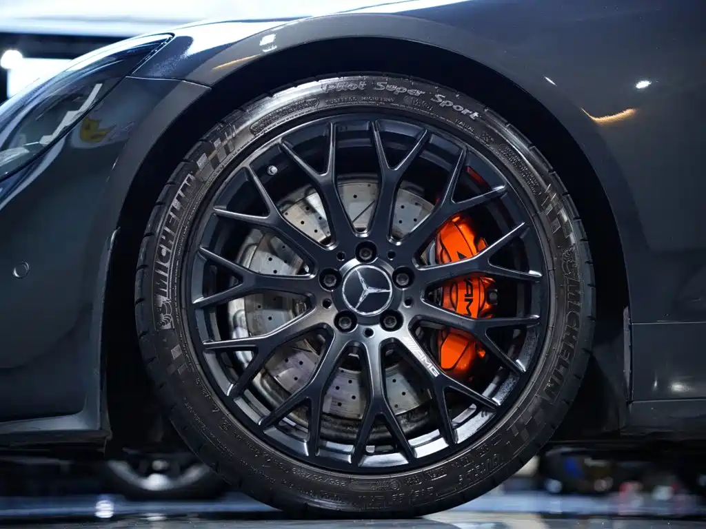 Mercedes-Benz AMG GT — миниатюра 18