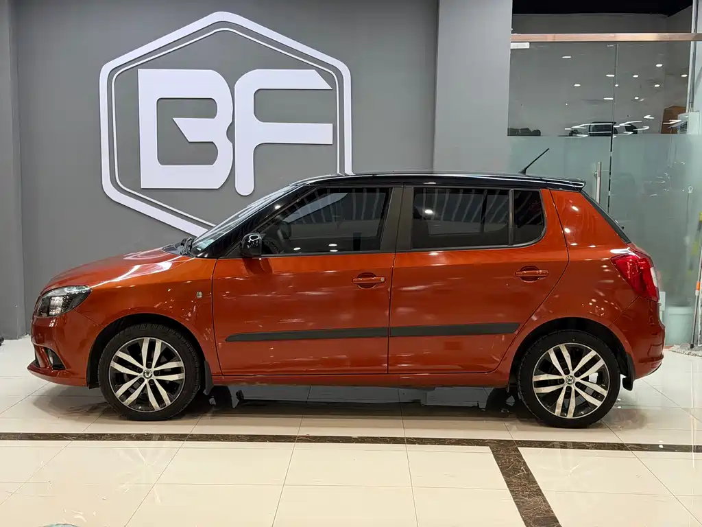 Skoda Fabia 2012 1.6L AT