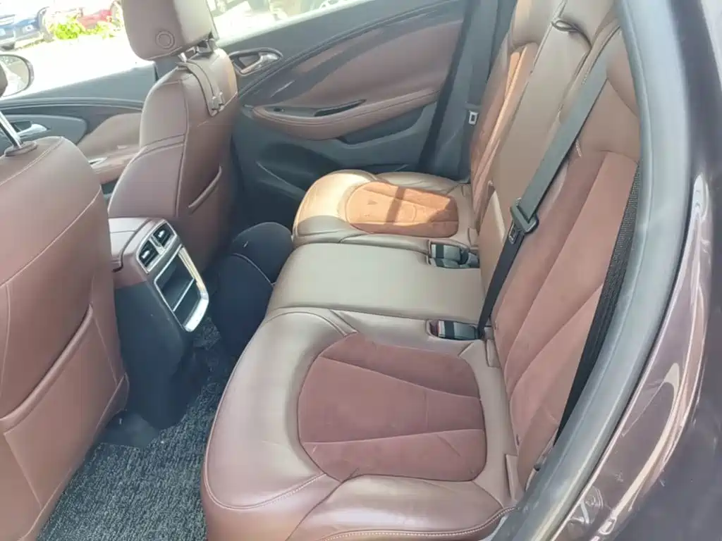 Buick Envision Plus — миниатюра 17