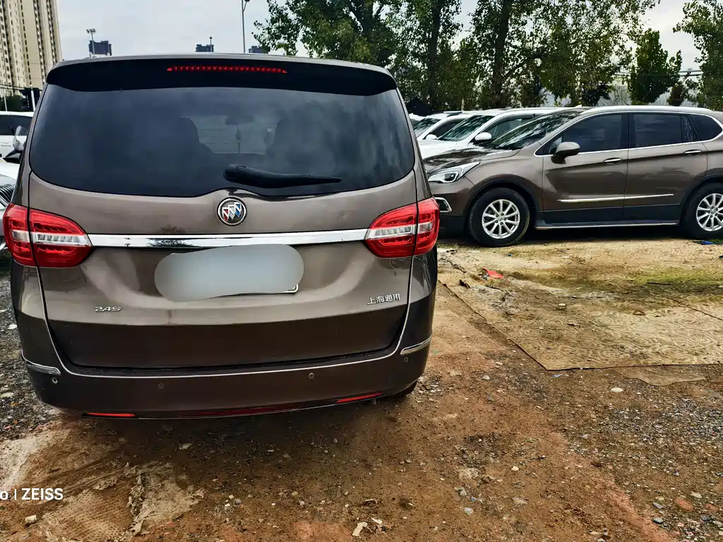 Buick GL8 — миниатюра 4