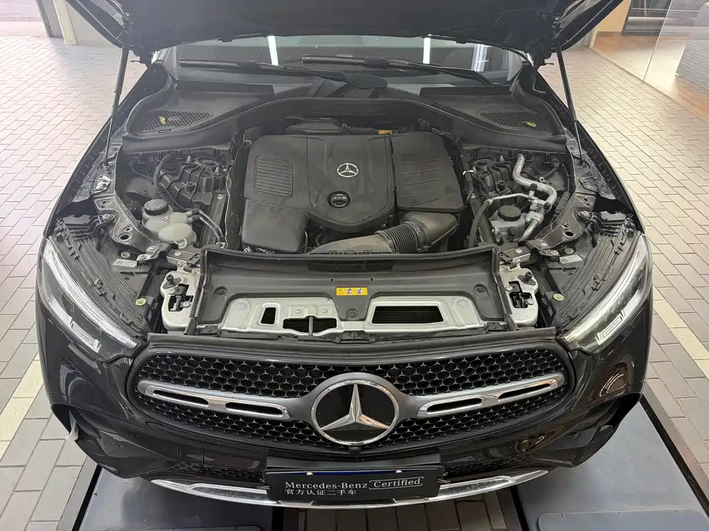 Mercedes-Benz GLC 2023 GLC 260 L 4MATIC Luxury 5 мест