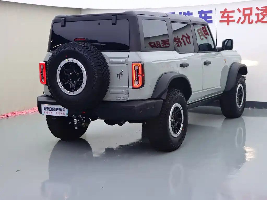 Ford Bronco — миниатюра 20