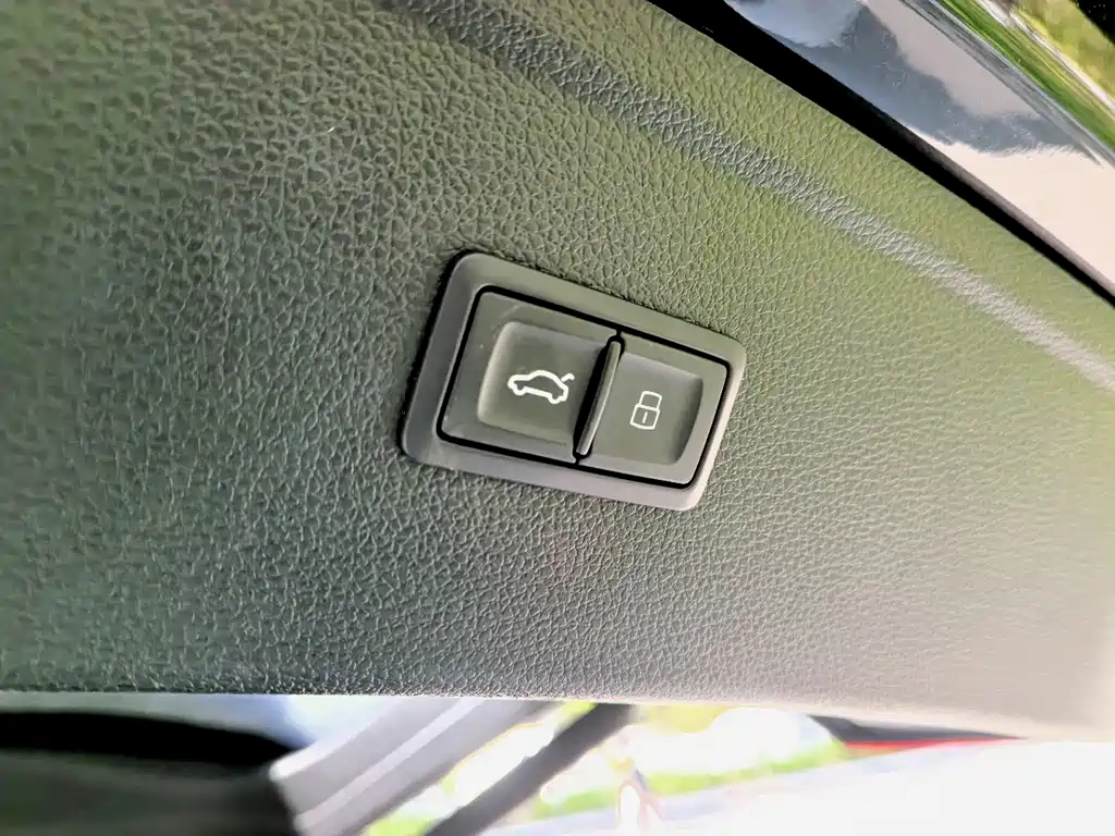 Audi Q5L — миниатюра 9