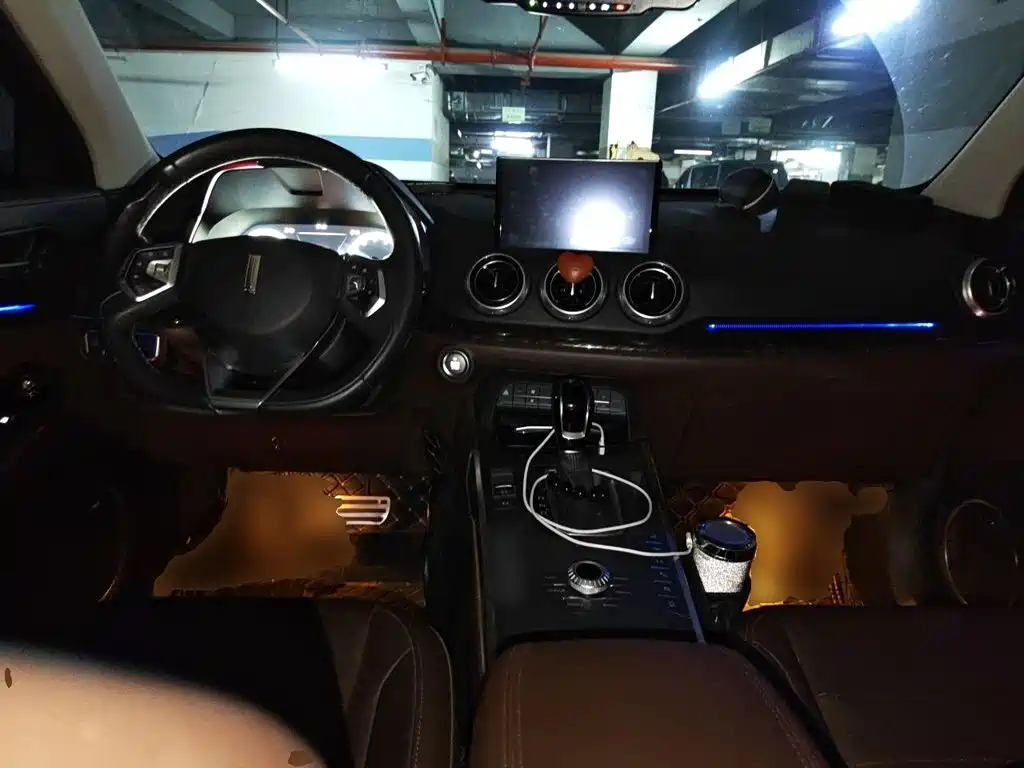 Wey Wey VV5 — миниатюра 5