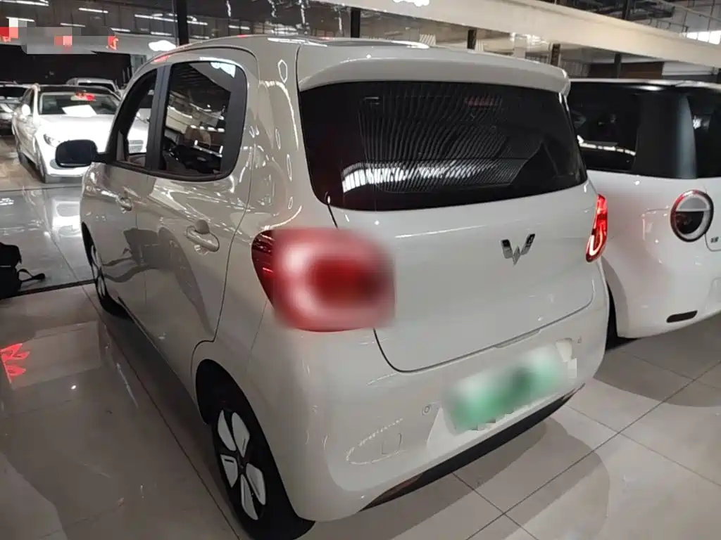 Wuling MINIEV — миниатюра 5