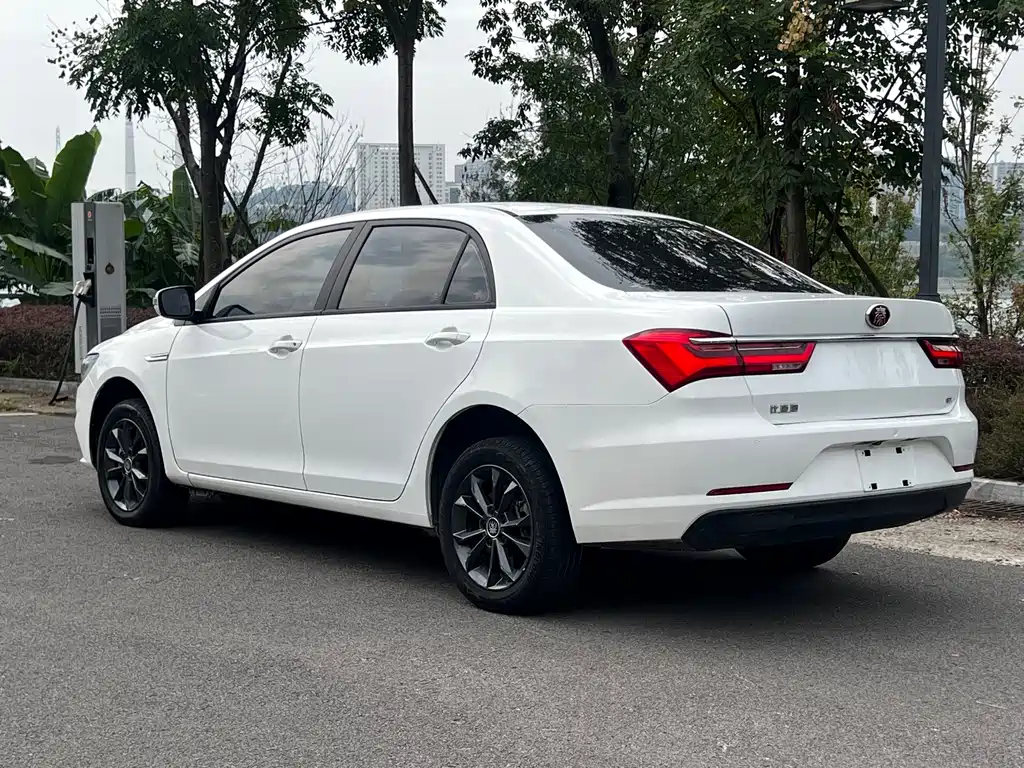 BYD Qin NEV — миниатюра 4