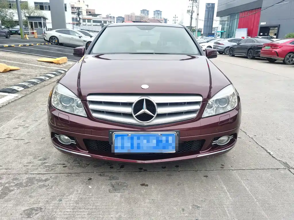 Mercedes-Benz C-Class — миниатюра 2