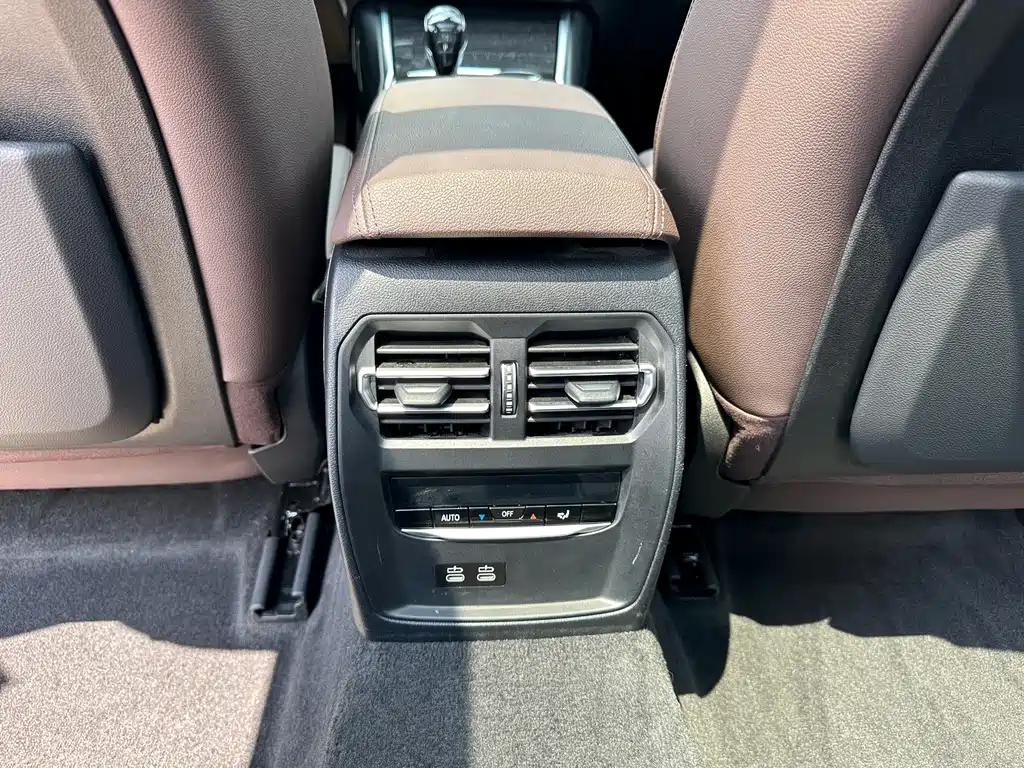 BMW 3 Series — миниатюра 14