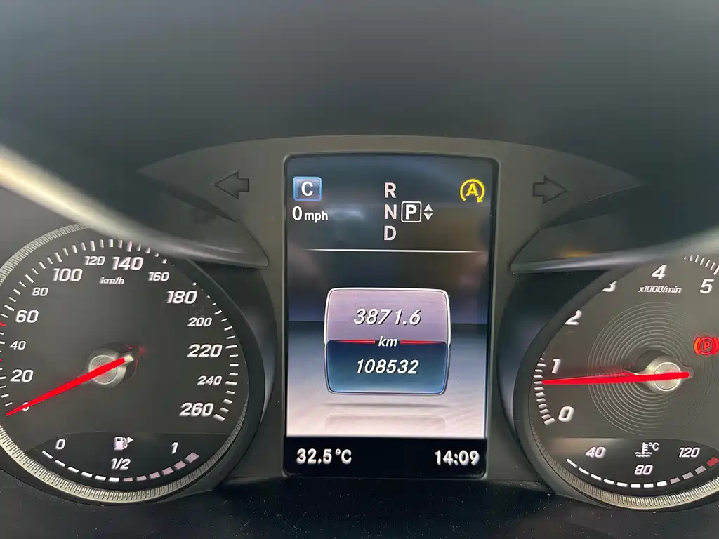 Mercedes-Benz C-Class — миниатюра 10