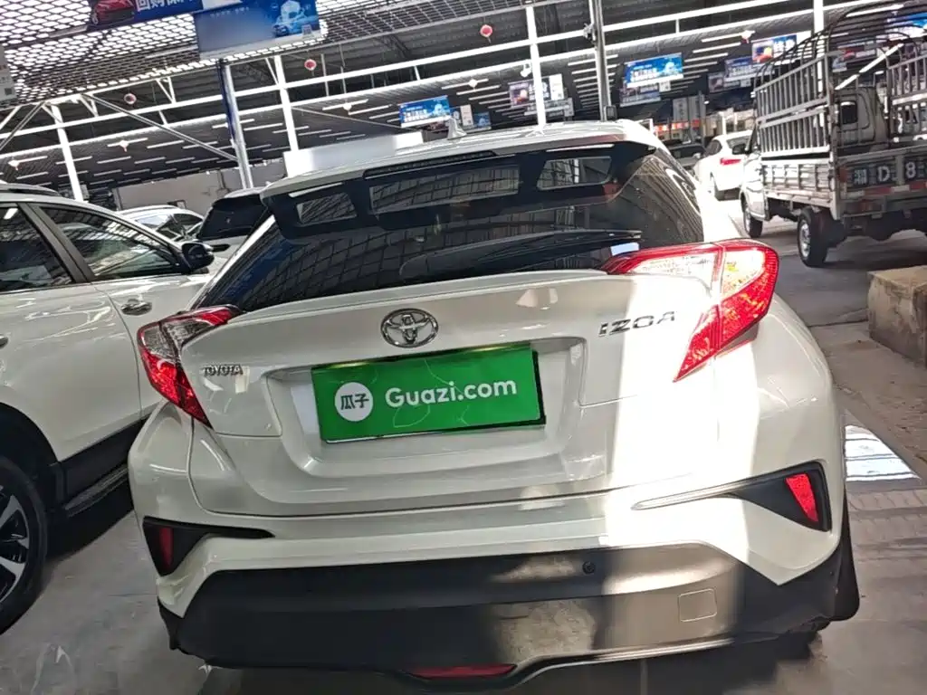 Toyota IZOA — миниатюра 6