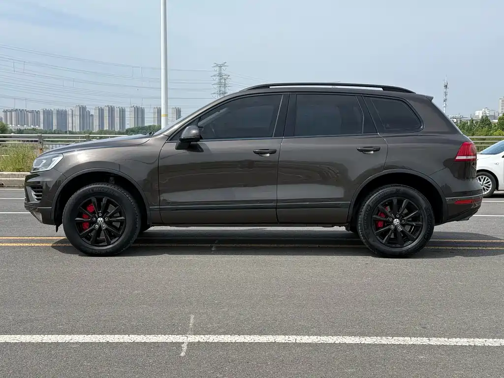 Volkswagen Touareg 3.0TSI Standard Config Type, фото 5