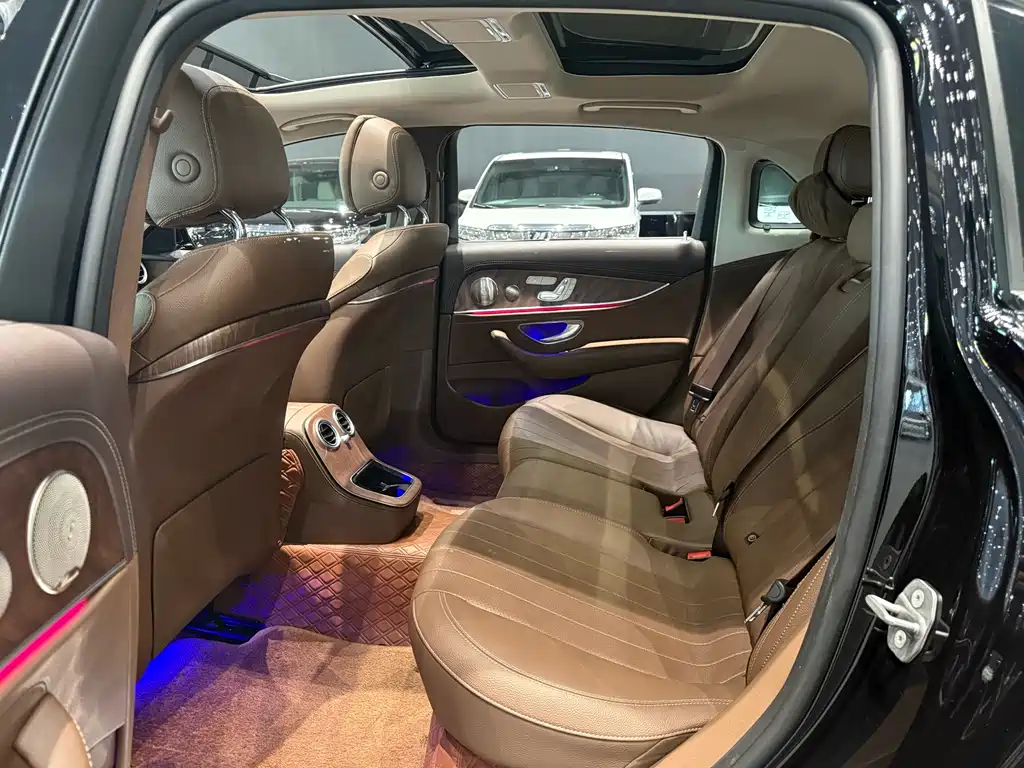 MERCEDES-BENZ E CLASS