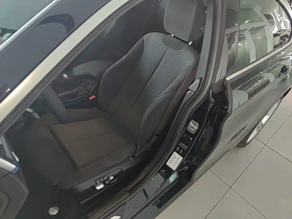 BMW 4 Series — миниатюра 15