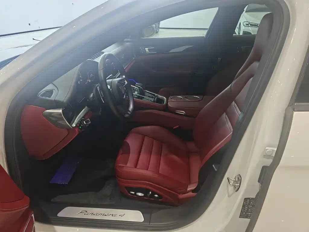 Porsche Panamera — миниатюра 2