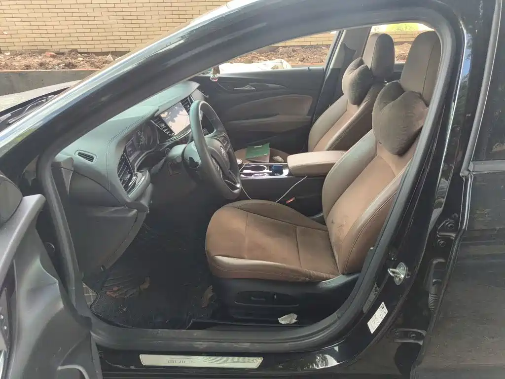 Buick Regal — миниатюра 8