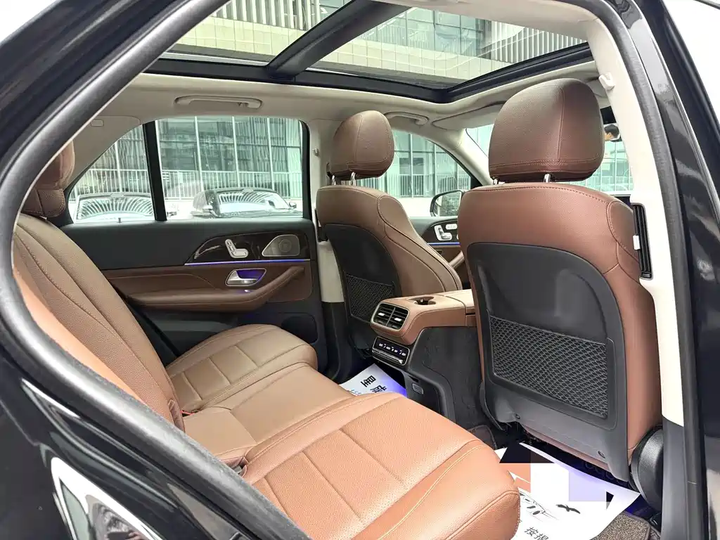 Mercedes-Benz GLE (Import) — миниатюра 14