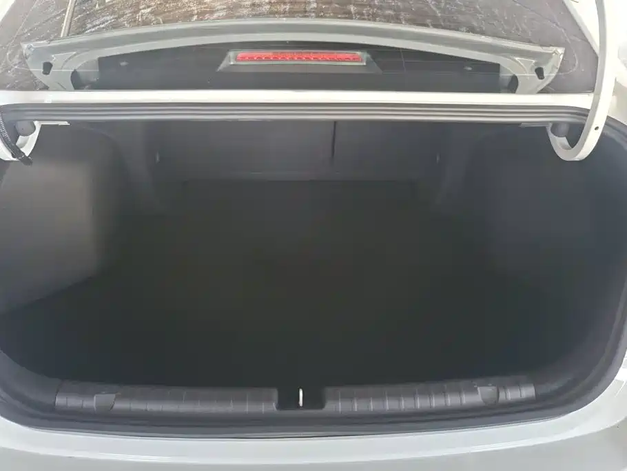 Geely Emgrand — миниатюра 4