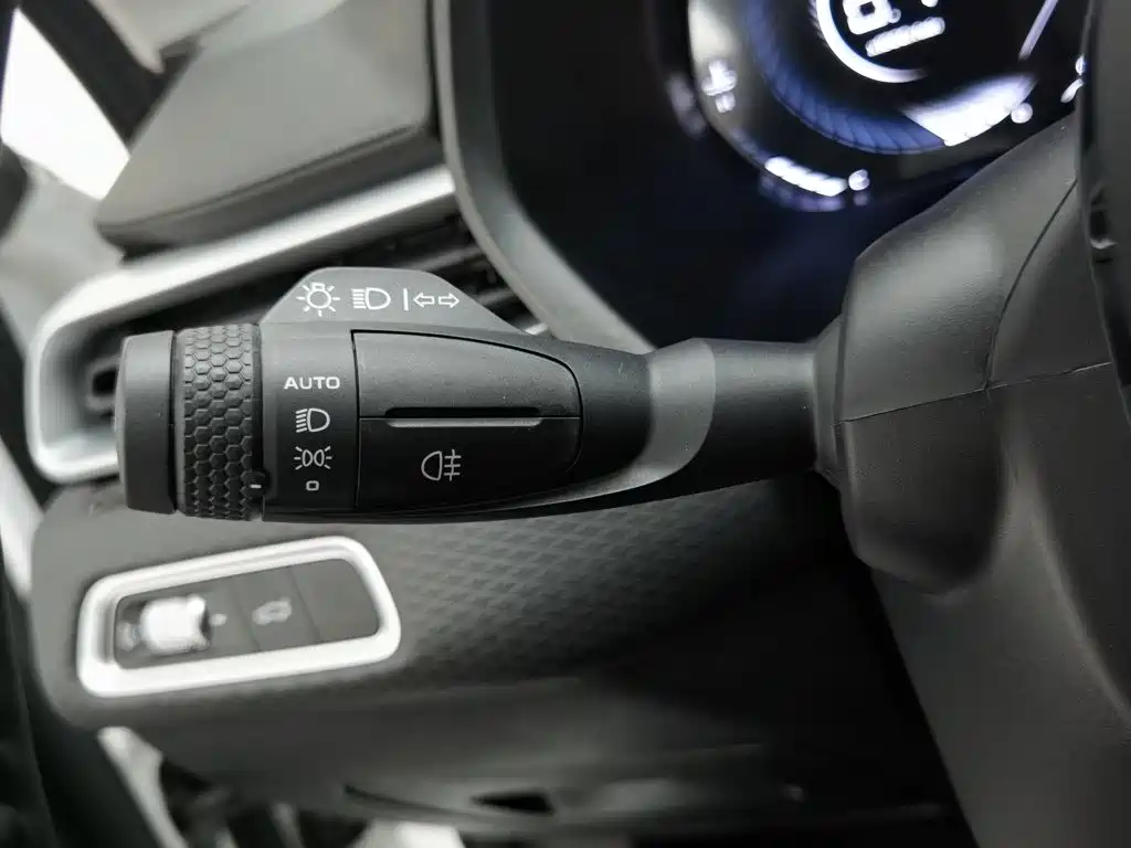 Geely Emgrand — миниатюра 21