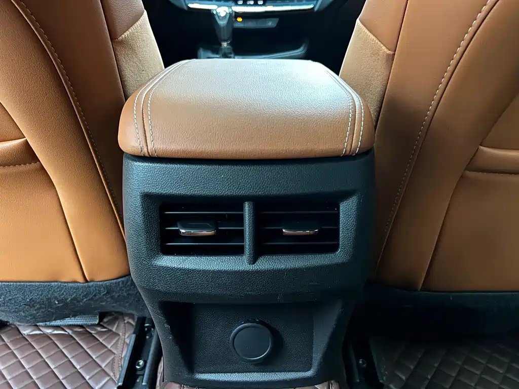 Cadillac CT4 — миниатюра 18