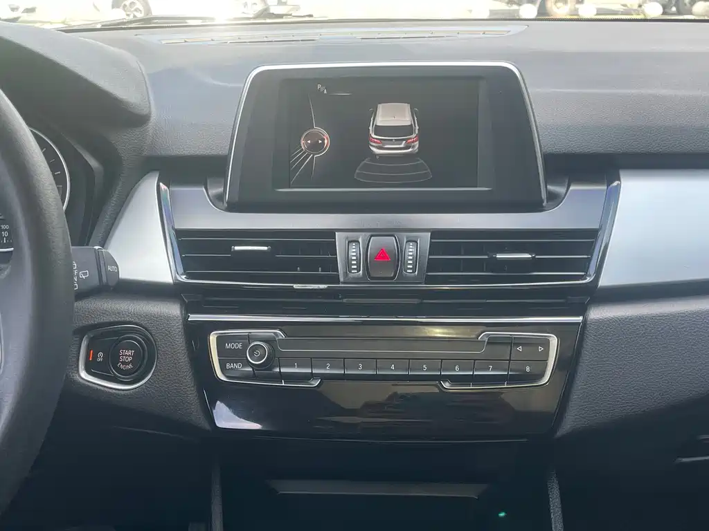 BMW 2 Series Active Tourer — миниатюра 18