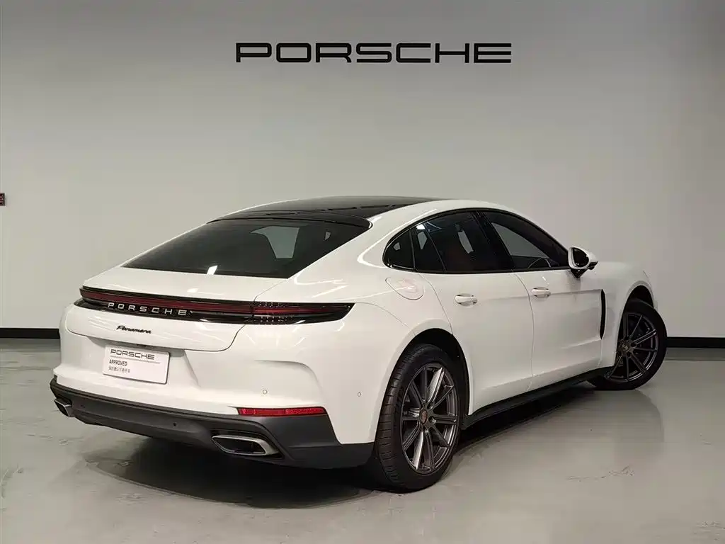 Porsche Panamera — миниатюра 5