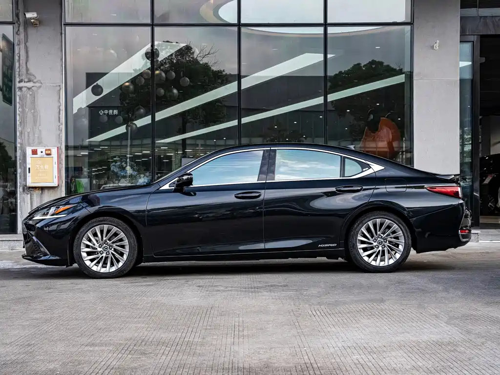 Lexus ES 2020 300h Executive
