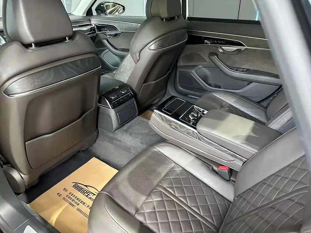 Audi A8 — миниатюра 10