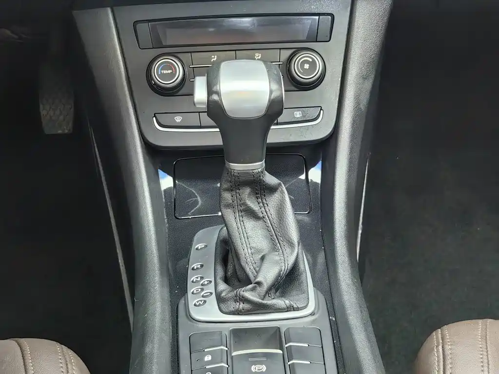 MG MG6 — миниатюра 13