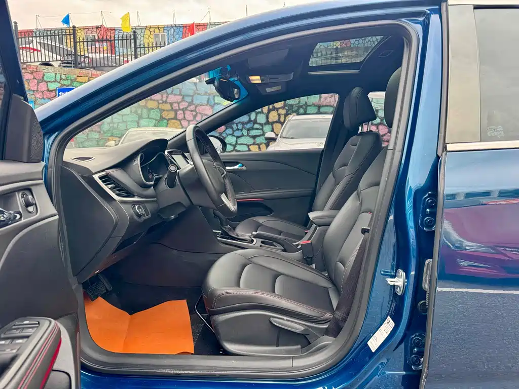 Chevrolet Monza — миниатюра 4