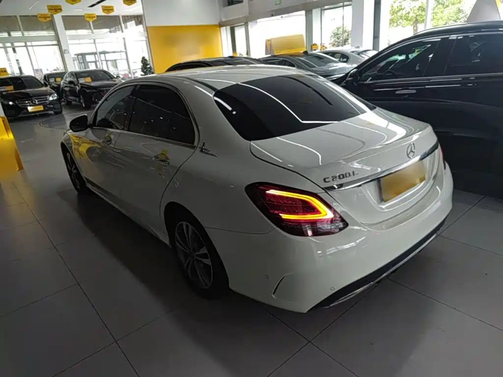Mercedes-Benz C-Class — миниатюра 5