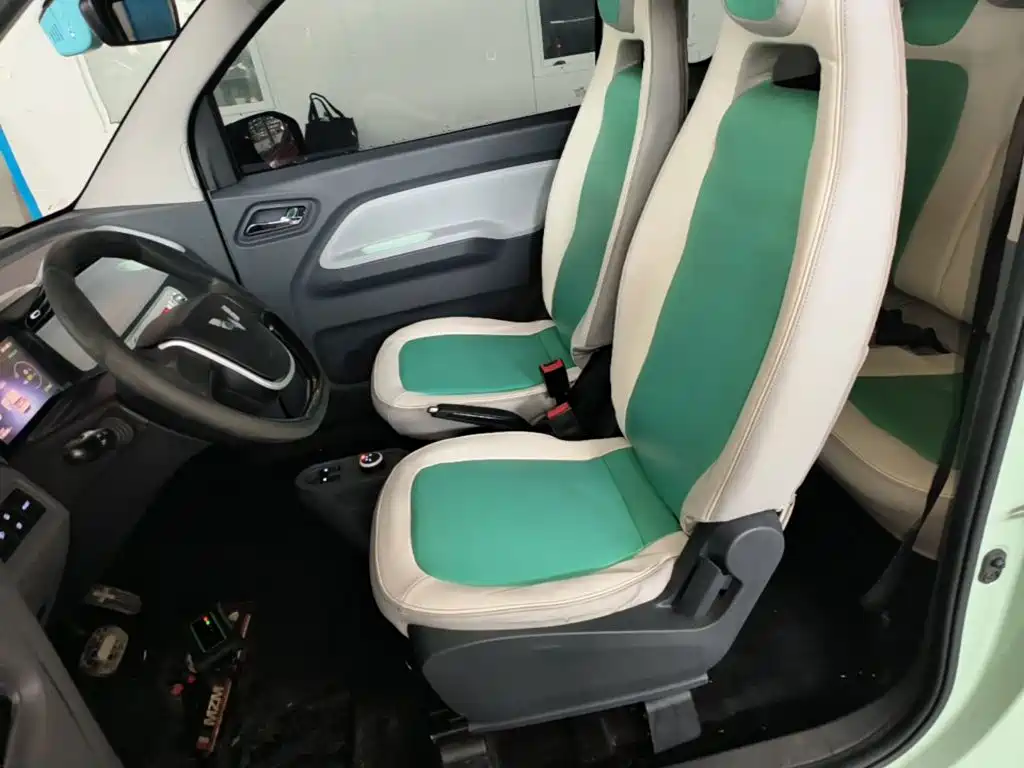 Wuling MINIEV — миниатюра 15