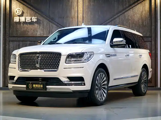 LINCOLN NAVIGATOR 2018