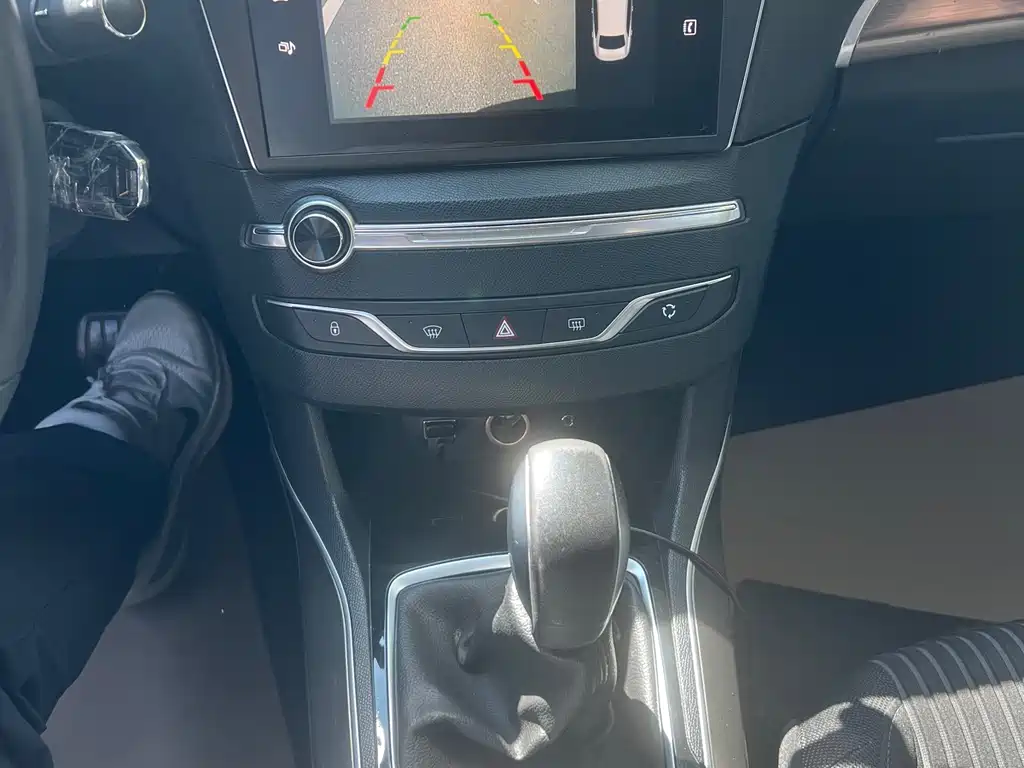 Peugeot 408 — миниатюра 13