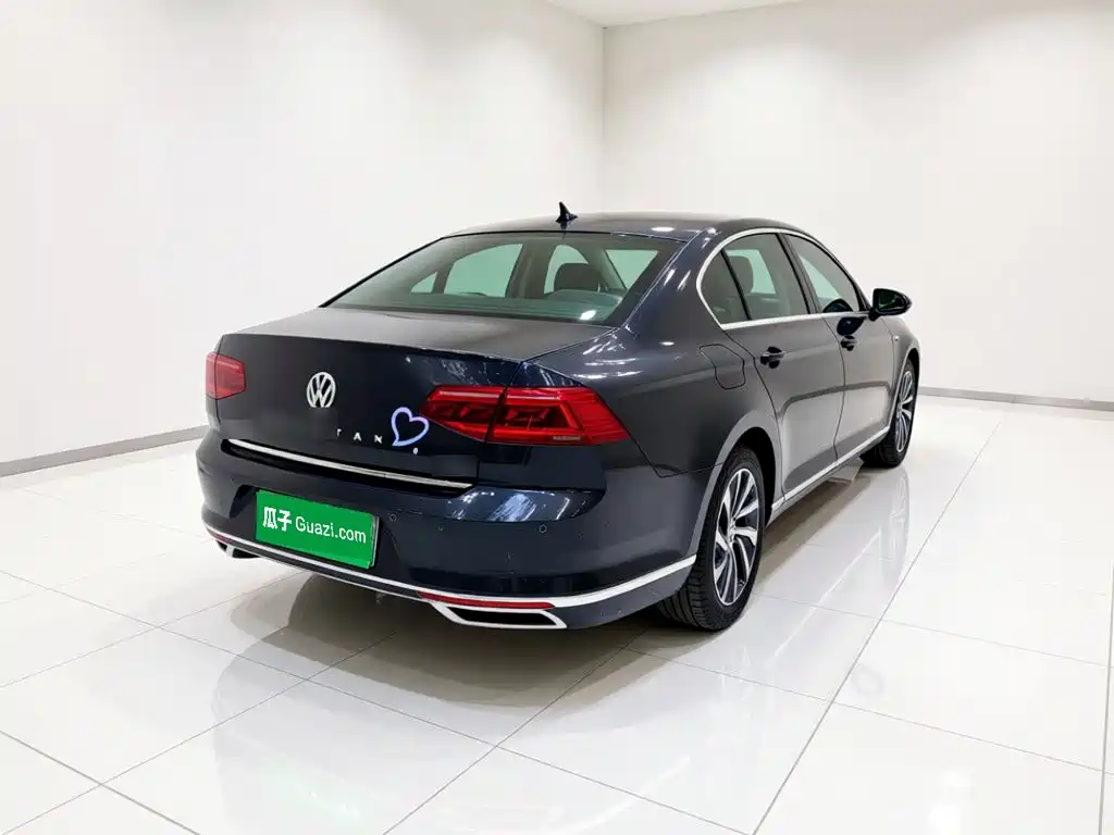 Volkswagen 迈腾 PHEV — миниатюра 6