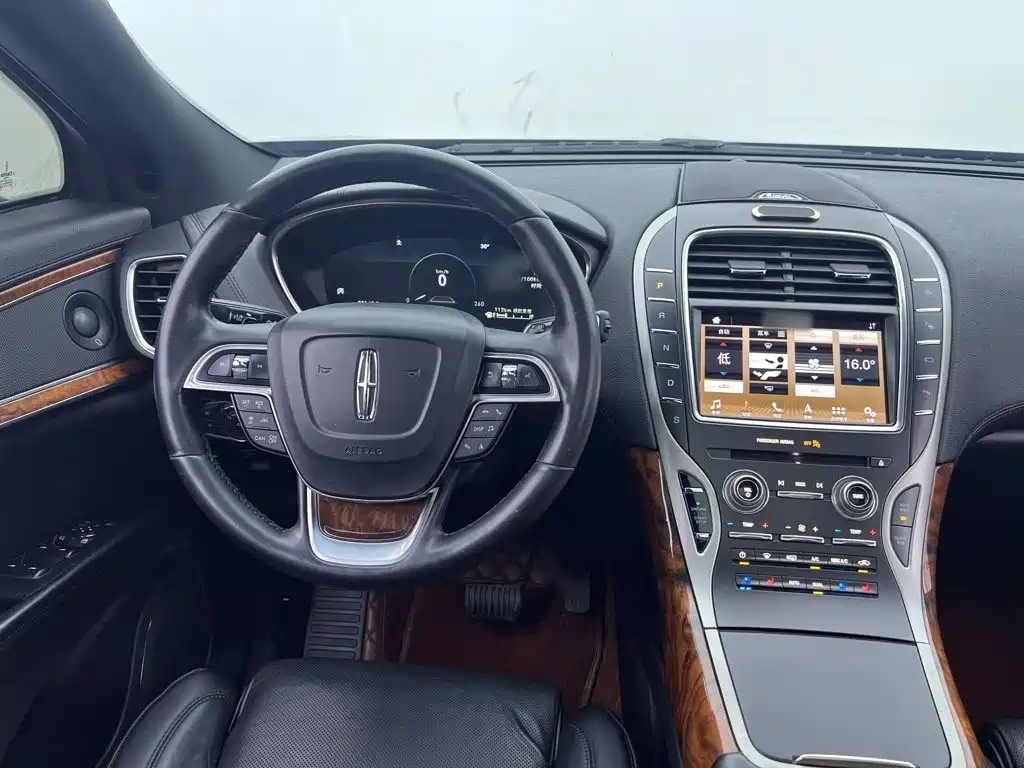 Lincoln Nautilus (Import) — миниатюра 14