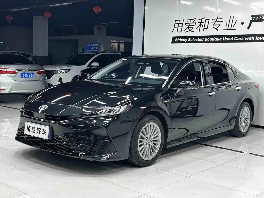 Toyota Camry 2024