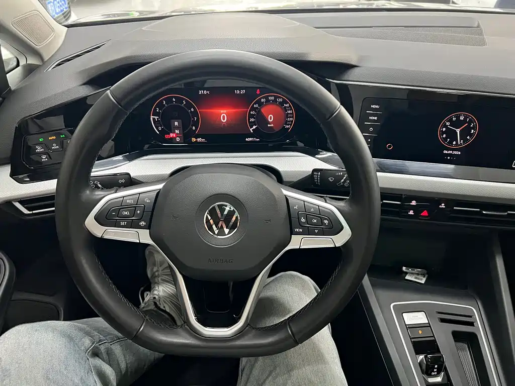 Volkswagen Golf — миниатюра 17