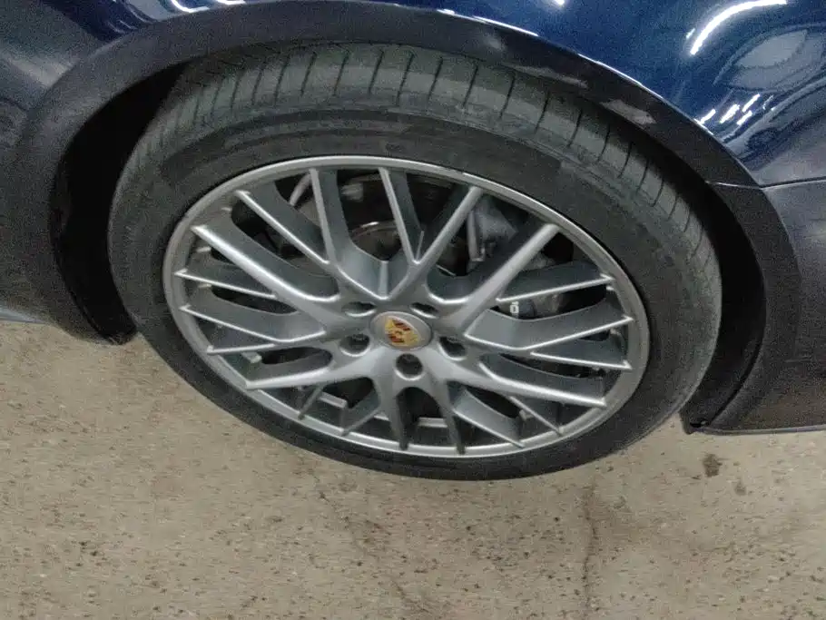 Porsche Panamera — миниатюра 6