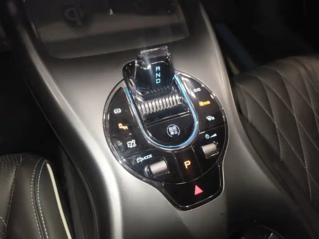 BYD Seal — миниатюра 14