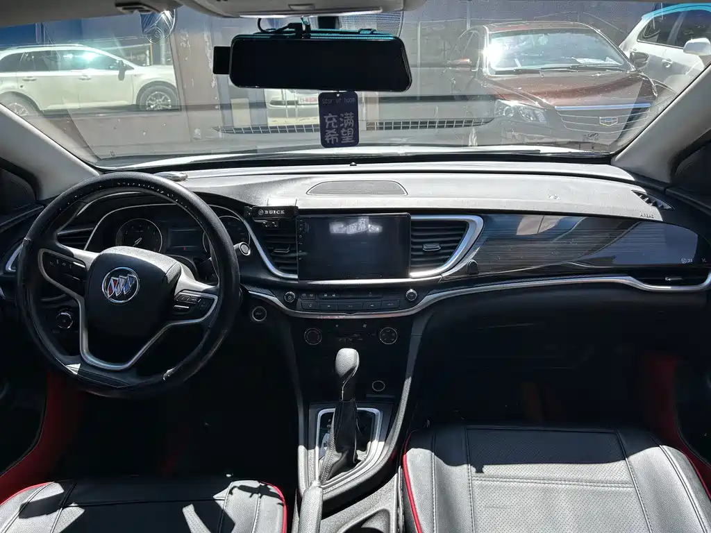 Buick Excelle — миниатюра 4