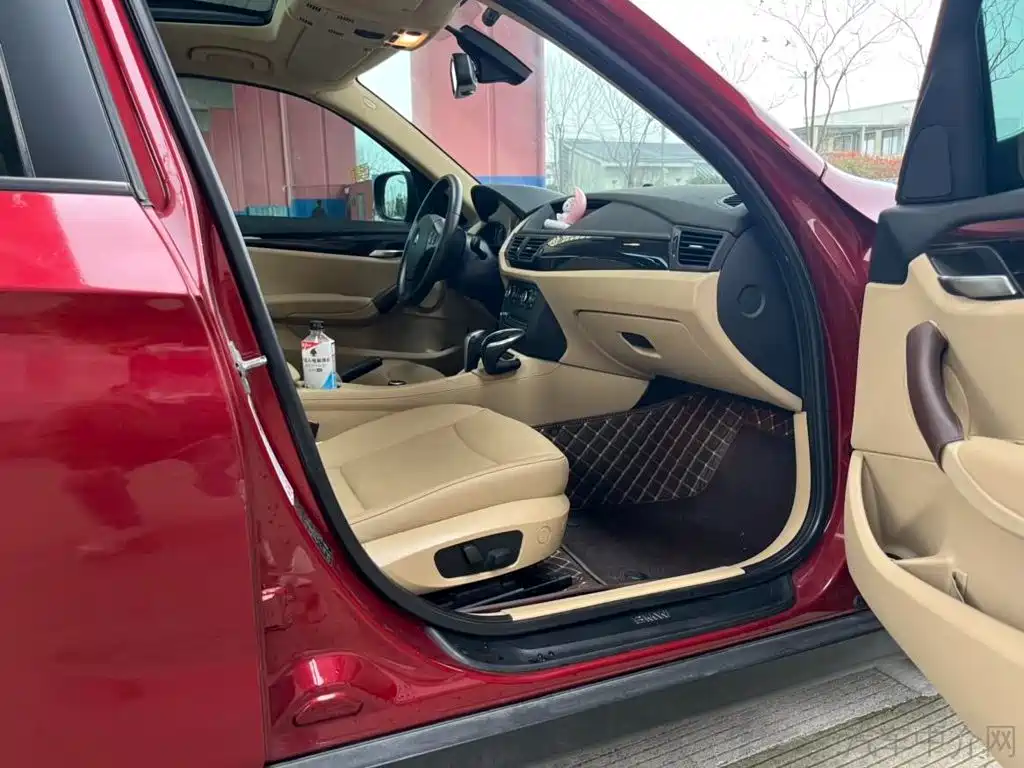 BMW X1 (Import) — миниатюра 7