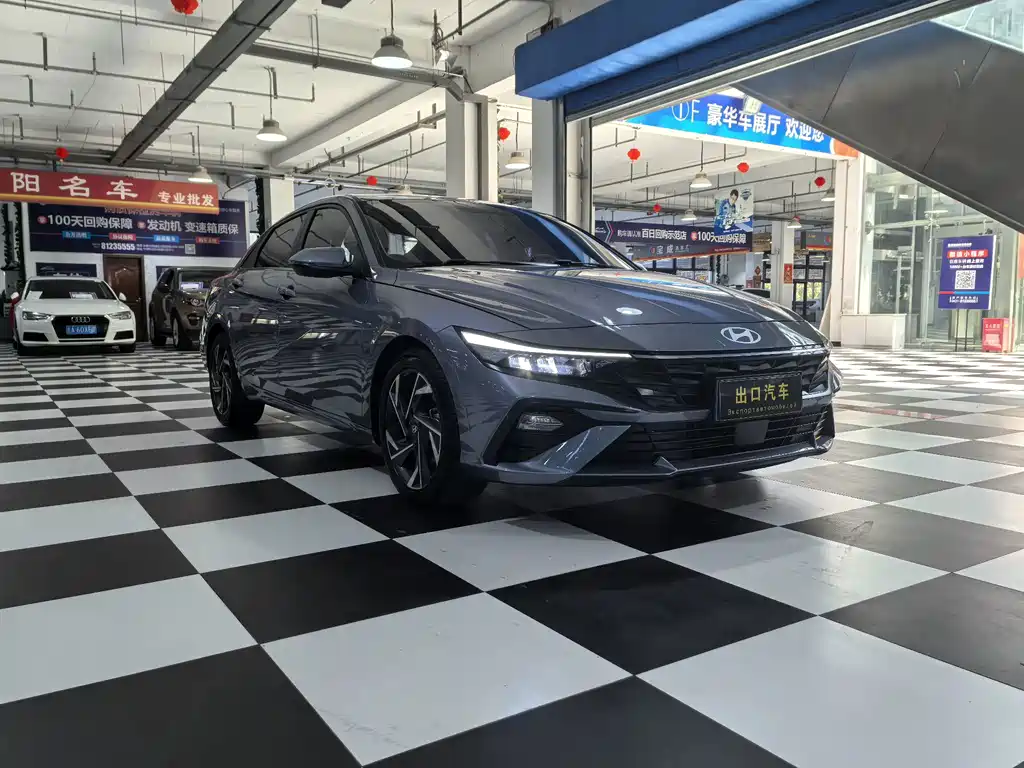 Hyundai Elantra — миниатюра 3