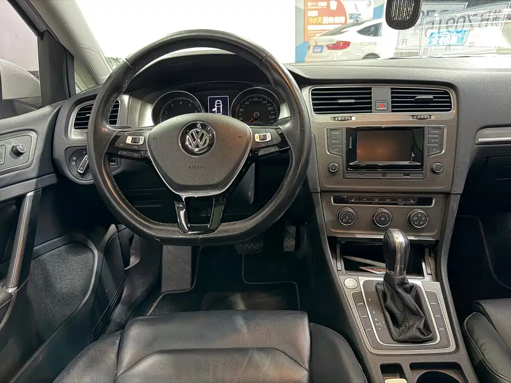 Volkswagen Golf — миниатюра 7