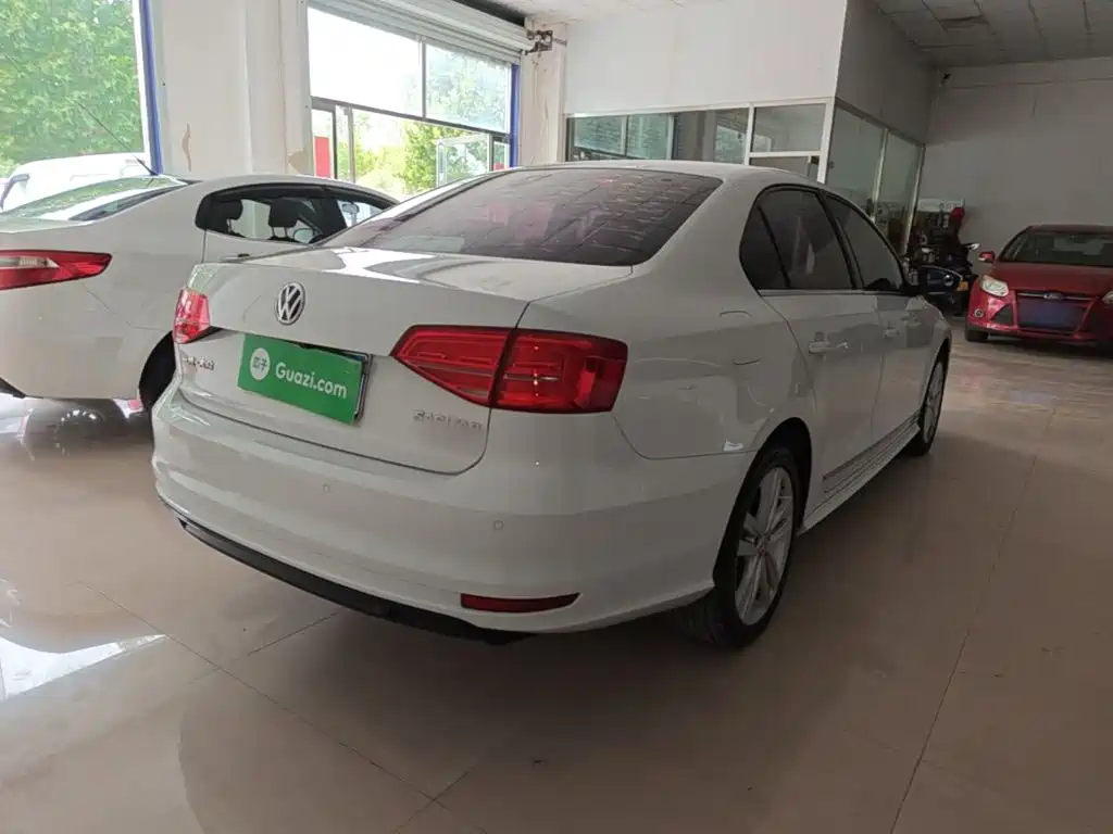 Volkswagen Sagitar — миниатюра 7