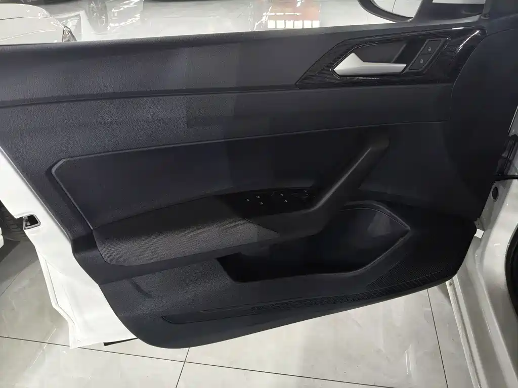 Volkswagen Lavida — миниатюра 11