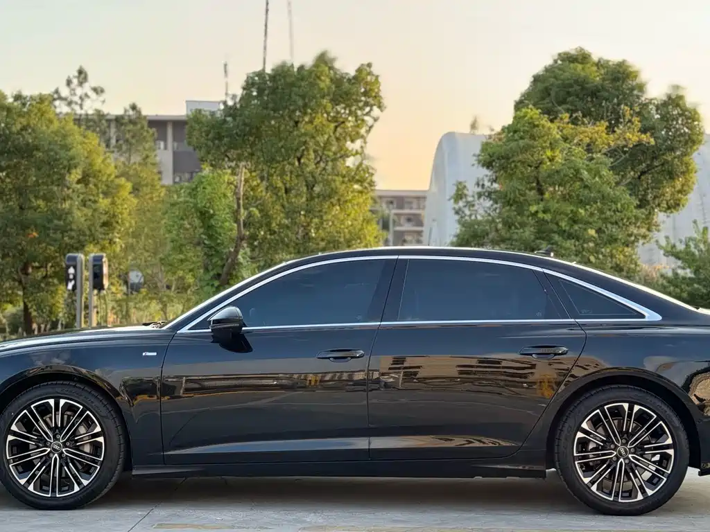 Audi A6L — миниатюра 12