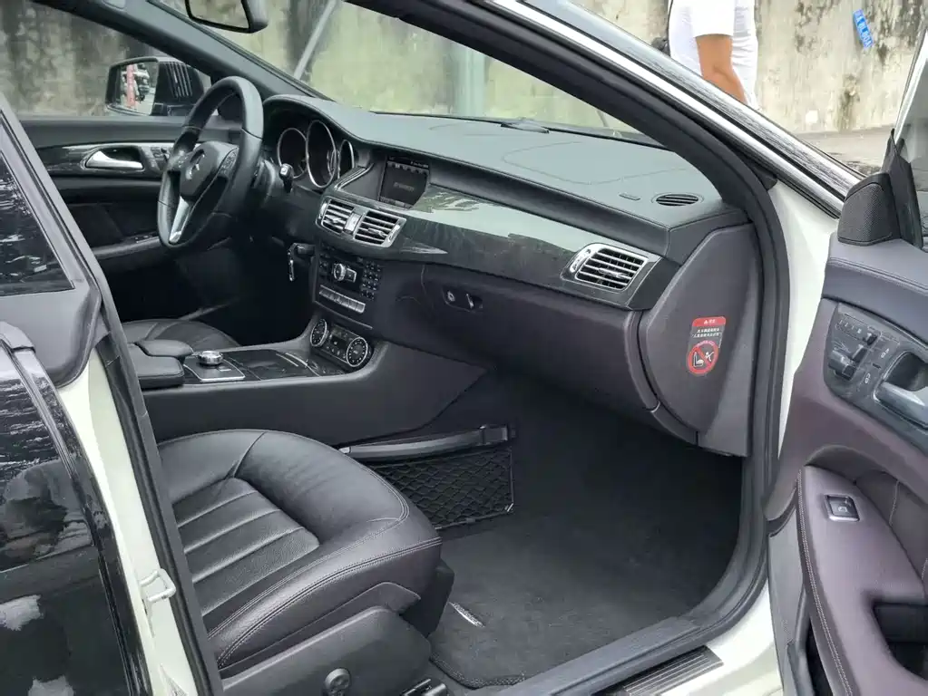 Mercedes-Benz CLS — миниатюра 6