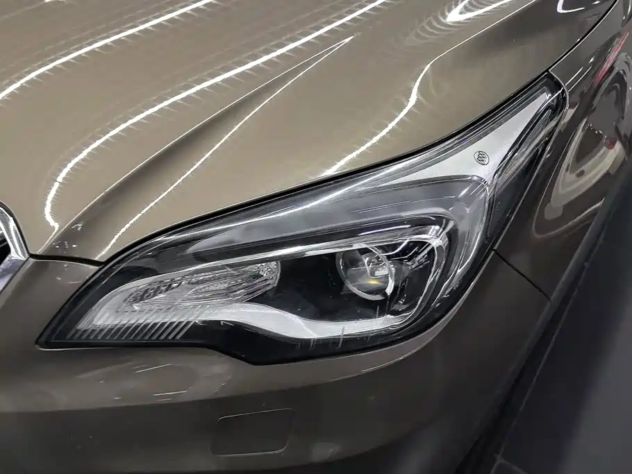 Buick Envision Plus — миниатюра 5